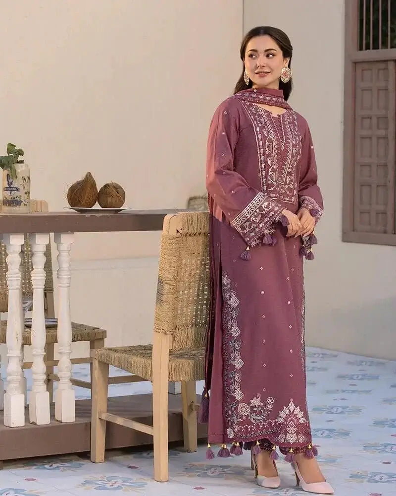 QL 2850 3Pc-Unstitched Fully Embroidered Lawn Fabric With With bamber Chifoon Dupatta with patches