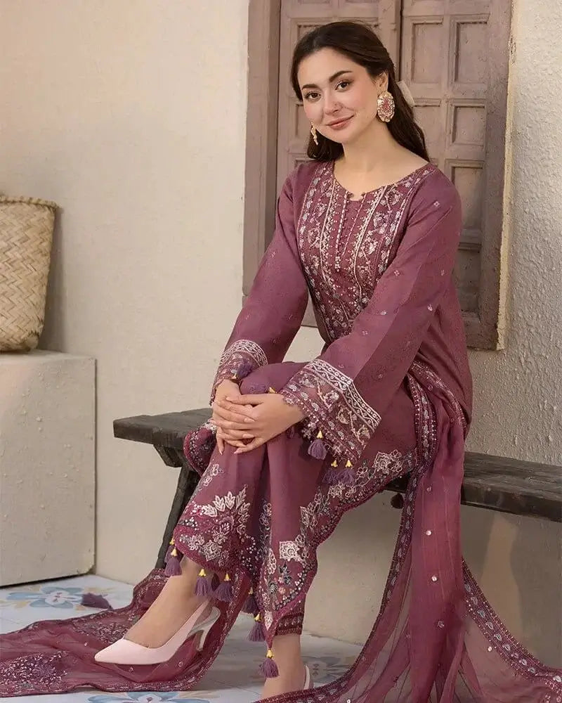 QL 2850 3Pc-Unstitched Fully Embroidered Lawn Fabric With With bamber Chifoon Dupatta with patches