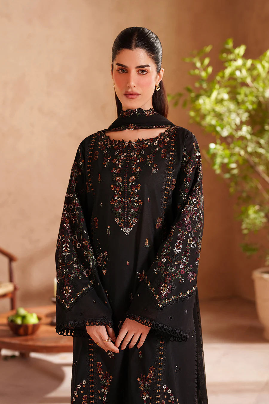 IZ-2870 3Pc-Unstitched Fully Embroidered Lawn Fabric With Bamber Chifoon Dupatta With Embroidery Patch