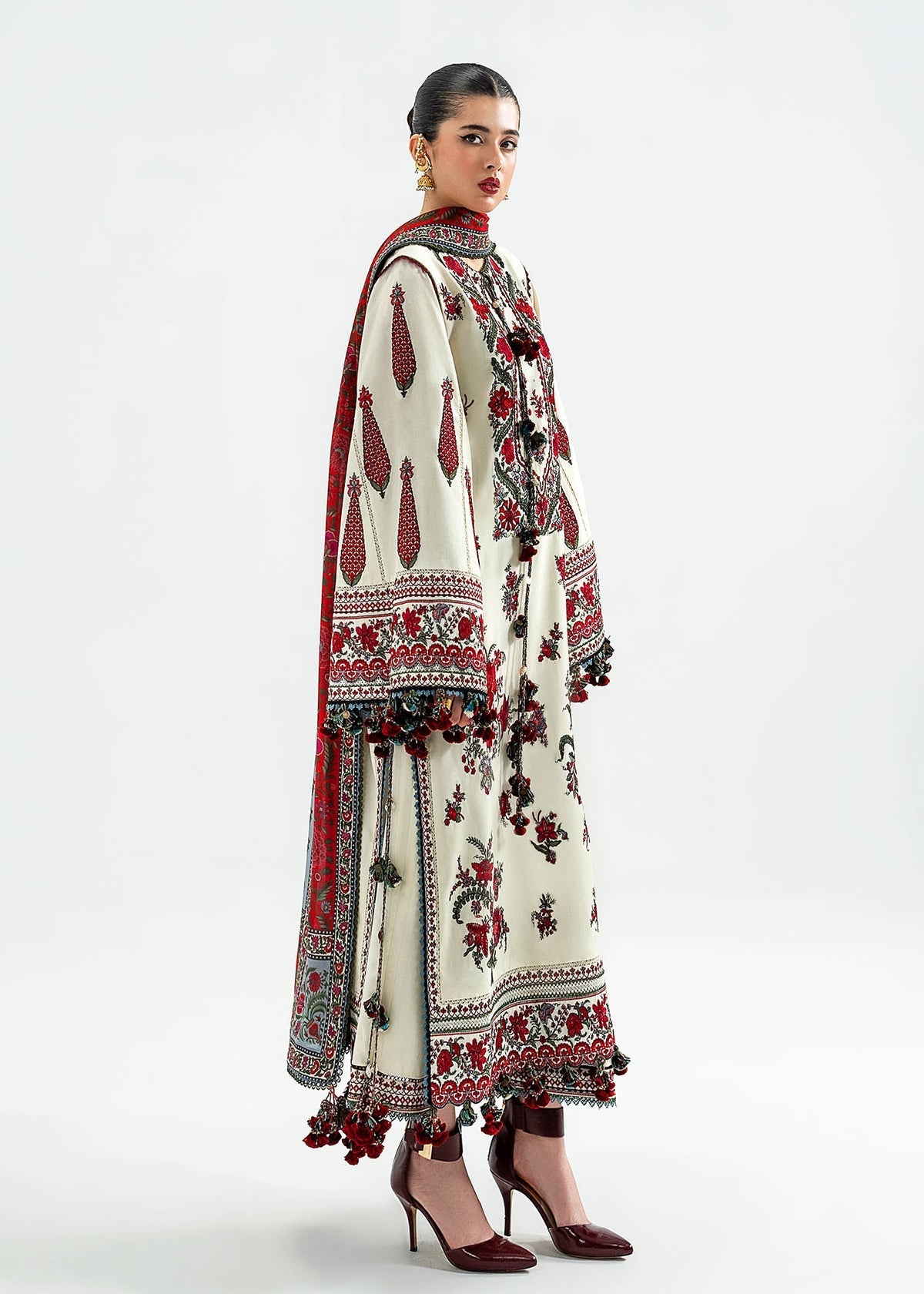 Dhanak Fabric - 3 Piece Unstitched Fully Embroidered Dress HR-3145