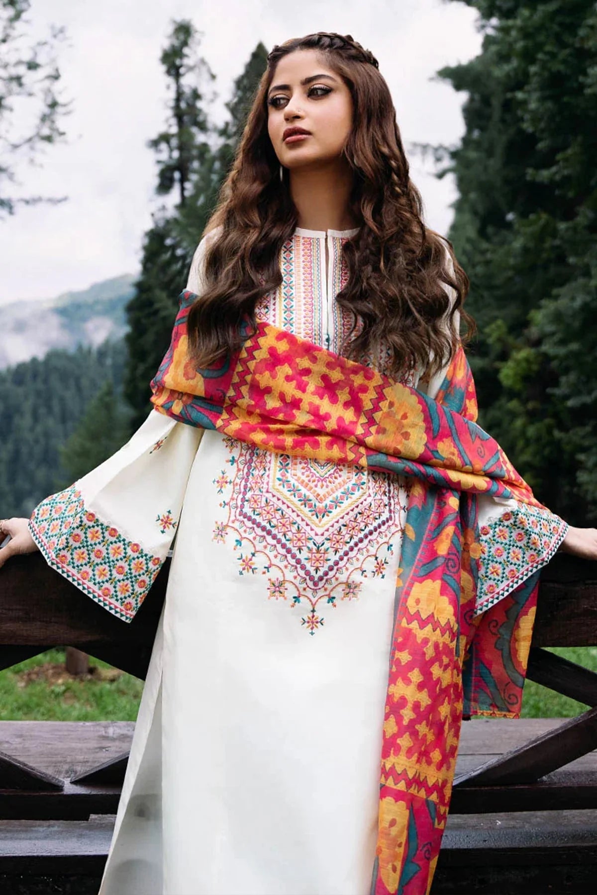 QL-2690- 3 Piece - Unstitched Fully Embroidered Lawn Fabric