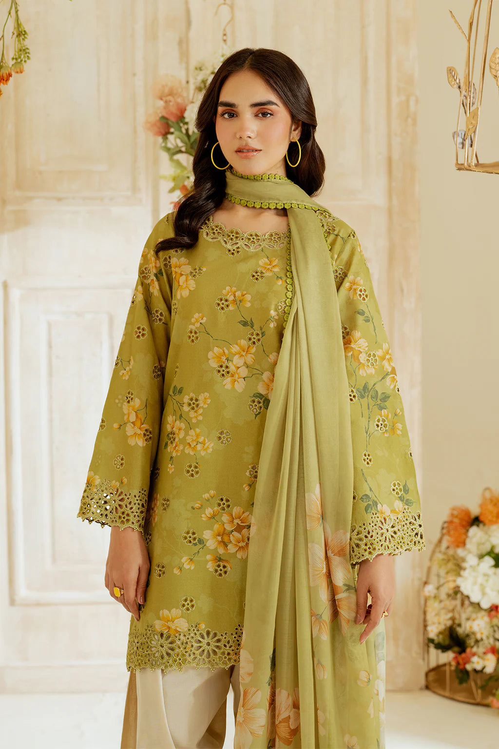 UNSTITCHED - 3 Piece Digital Printed Lawn Fabric With Lawn Dupatta
