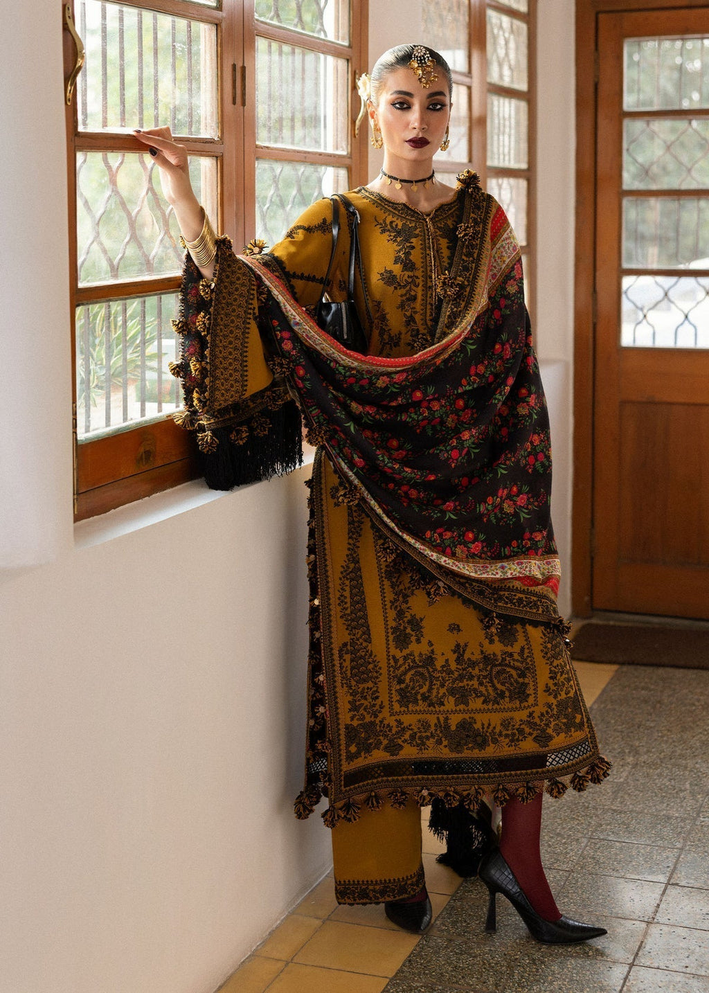 HR-3045 - 3 Piece Unstitched Embroidered Dhanak Suit With Digital Printed Shawl