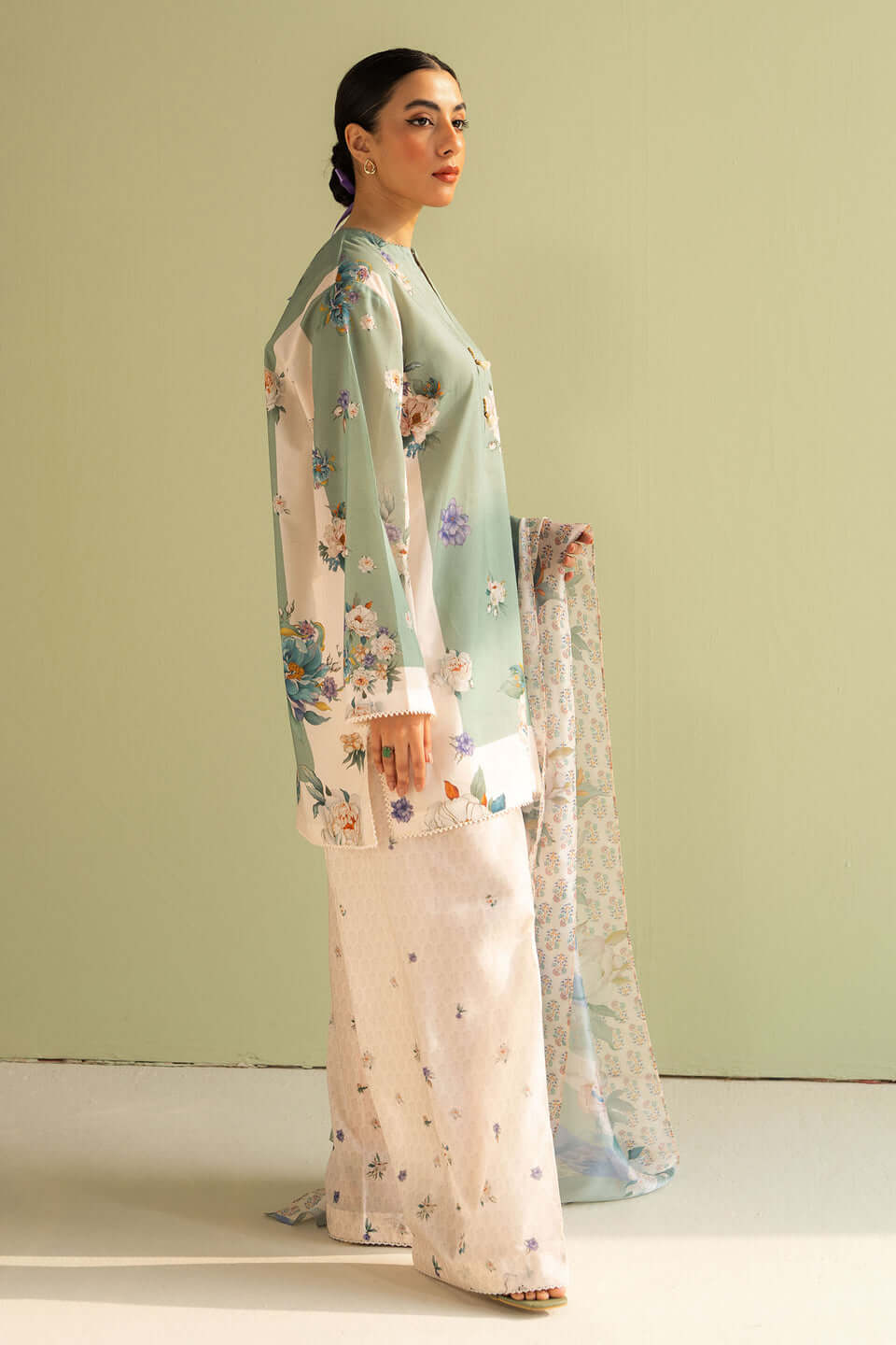 CO 496-3 Piece Unstitched Digital Printed Lawn Suit ( Fine Printed Polly Lawn Dupatta )