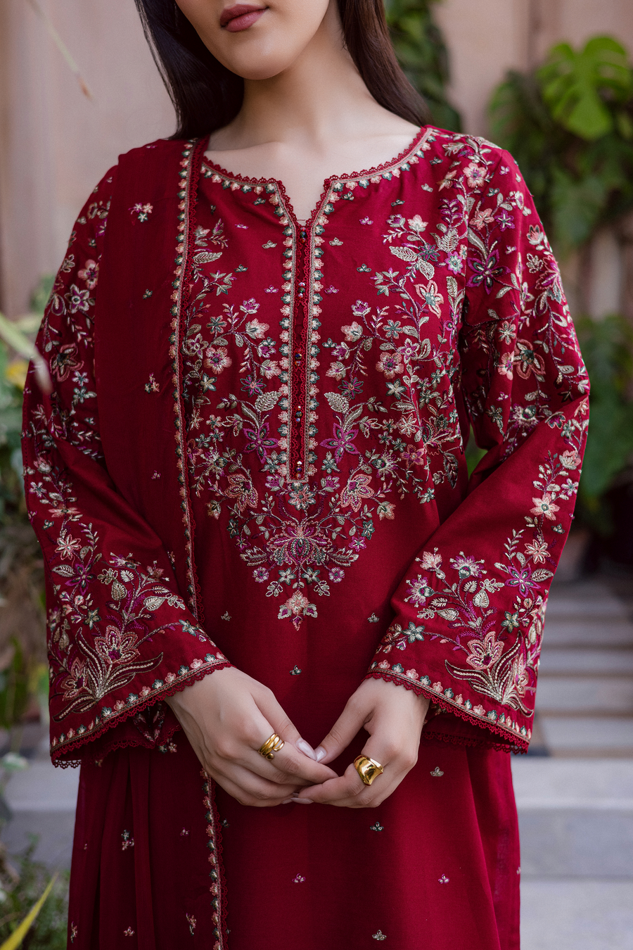 3 Piece - Unstitched Embroidered Lawn Fabric BT-2700