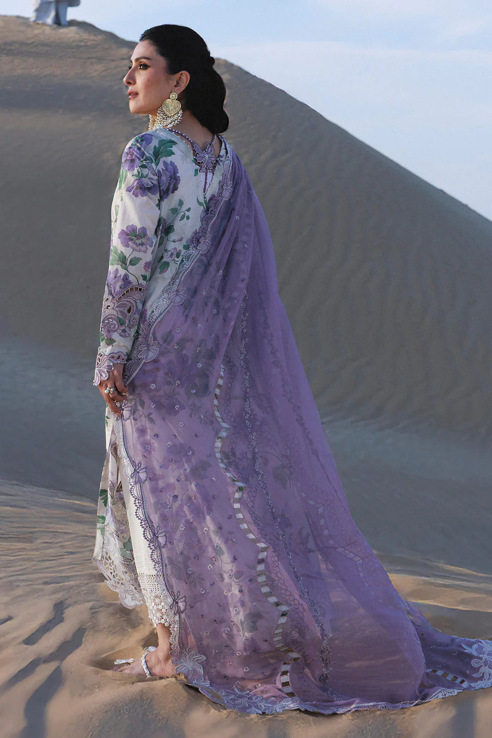 CS 232-UNSTITCHED - 3 Piece Digital Printed and Embroidered Lawn Fabric
