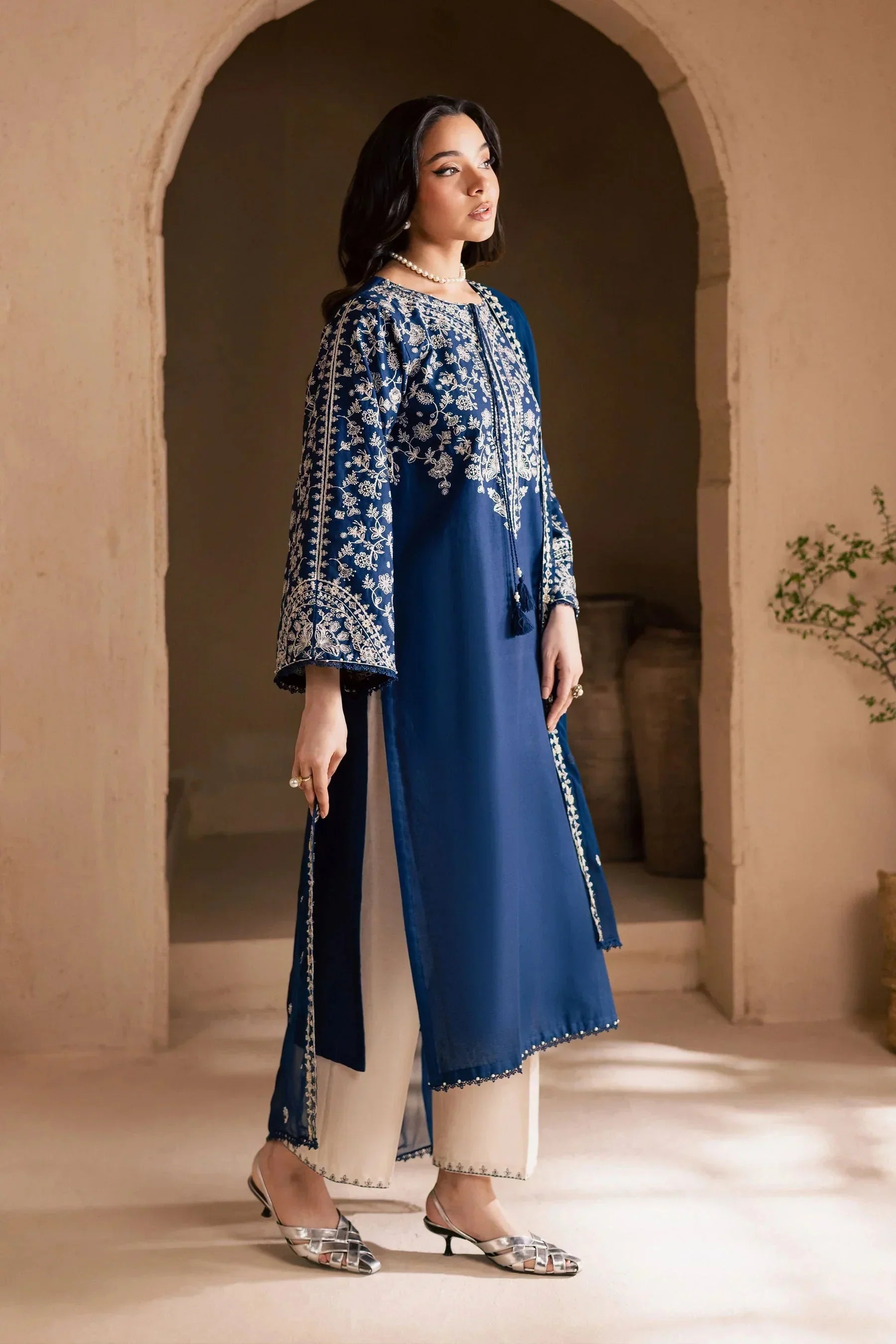 BT-2835-3 Piece - Unstitched Embroidered Lawn Fabric with Embroidered Chiffon Dupatta