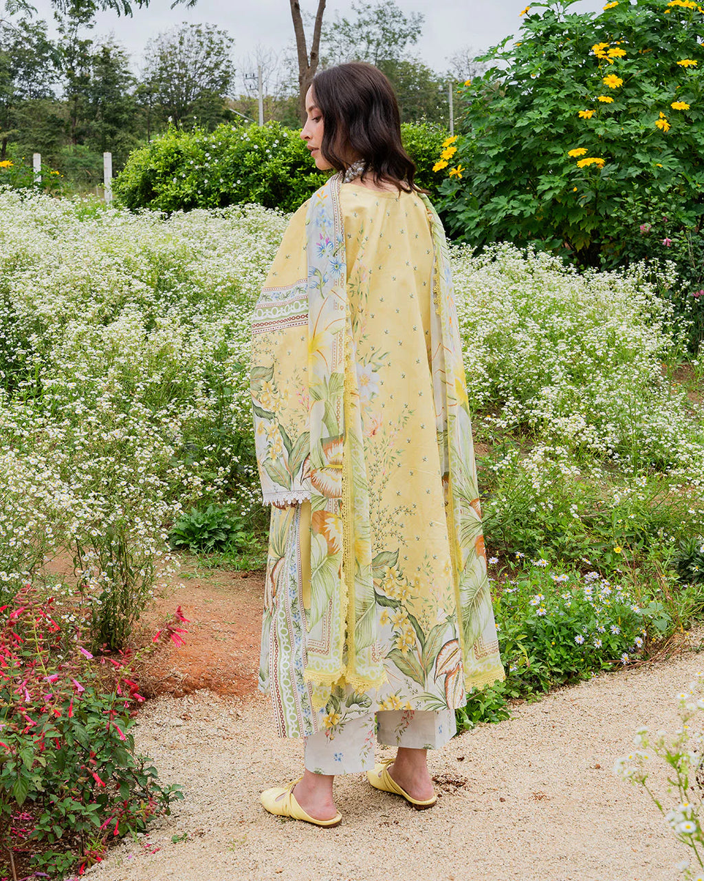 UNSTITCHED - 3 Piece Digital Printed Lawn Fabric