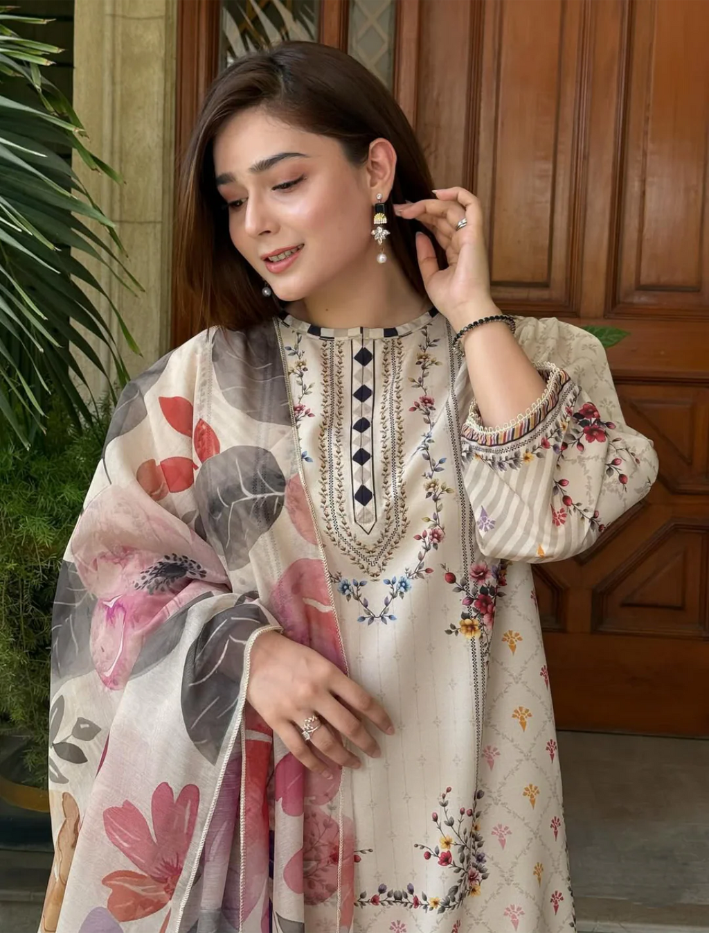 3 Piece - Unstitched Digital Printed Lawn Fabric BQ-423