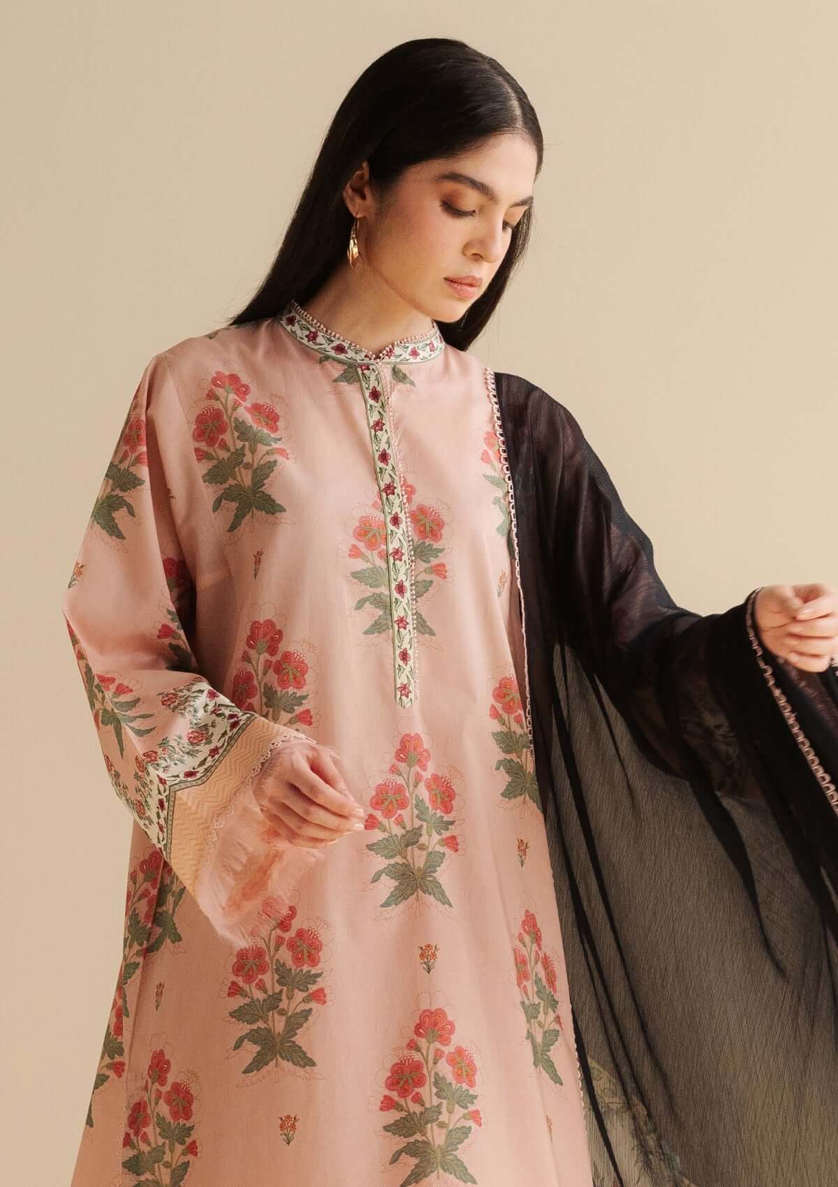 CO 490-3 Piece Unstitched Digital Printed Lawn Suit ( Fine Printed Polly Lawn Dupatta )